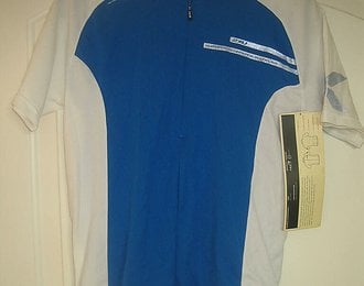 Foto von 2 Trikot kurzarm 2XU Gr.L! NEU!