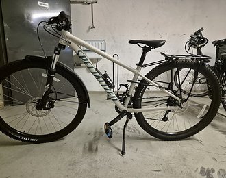 Foto von Specialized Rockhopper Sport, 29", Rahmengröße M, Modeljahr 2022