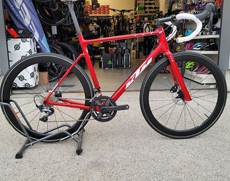 Foto von KTM Revelator Alto Disc Customrennrad 2x11 Carbon 57cm Red SL50