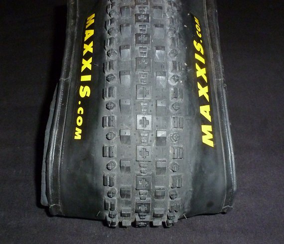 maxxis crossmark 26 x 2.10